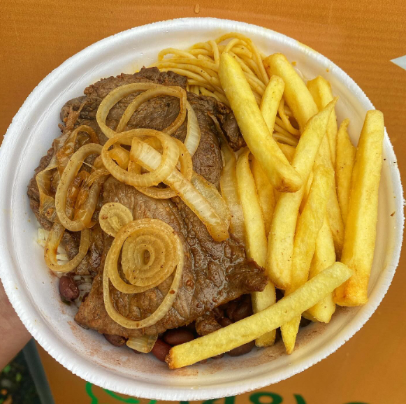 Marmitex Bife Acebolado